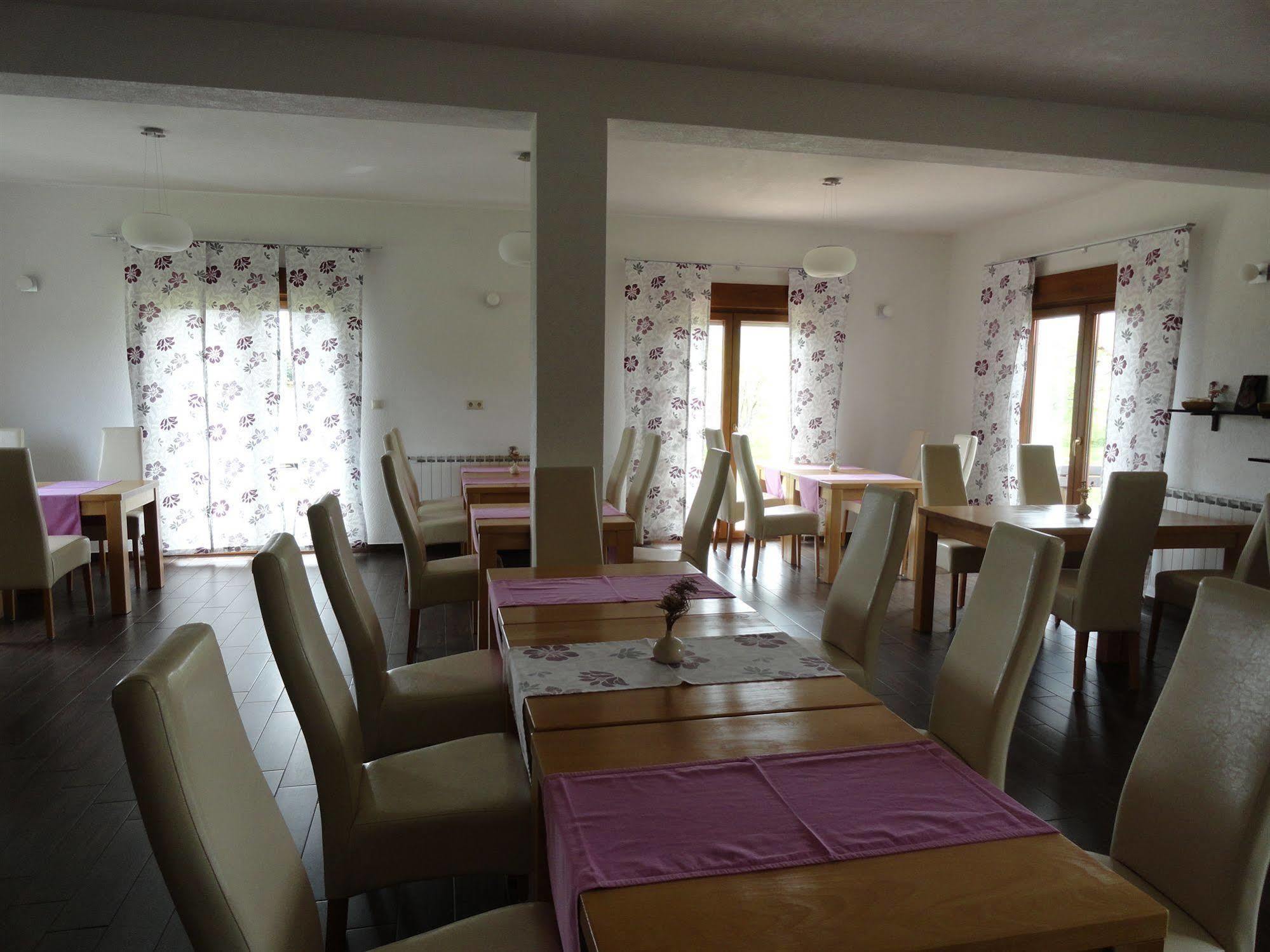 House Tina Hotel Grabovac  Ngoại thất bức ảnh