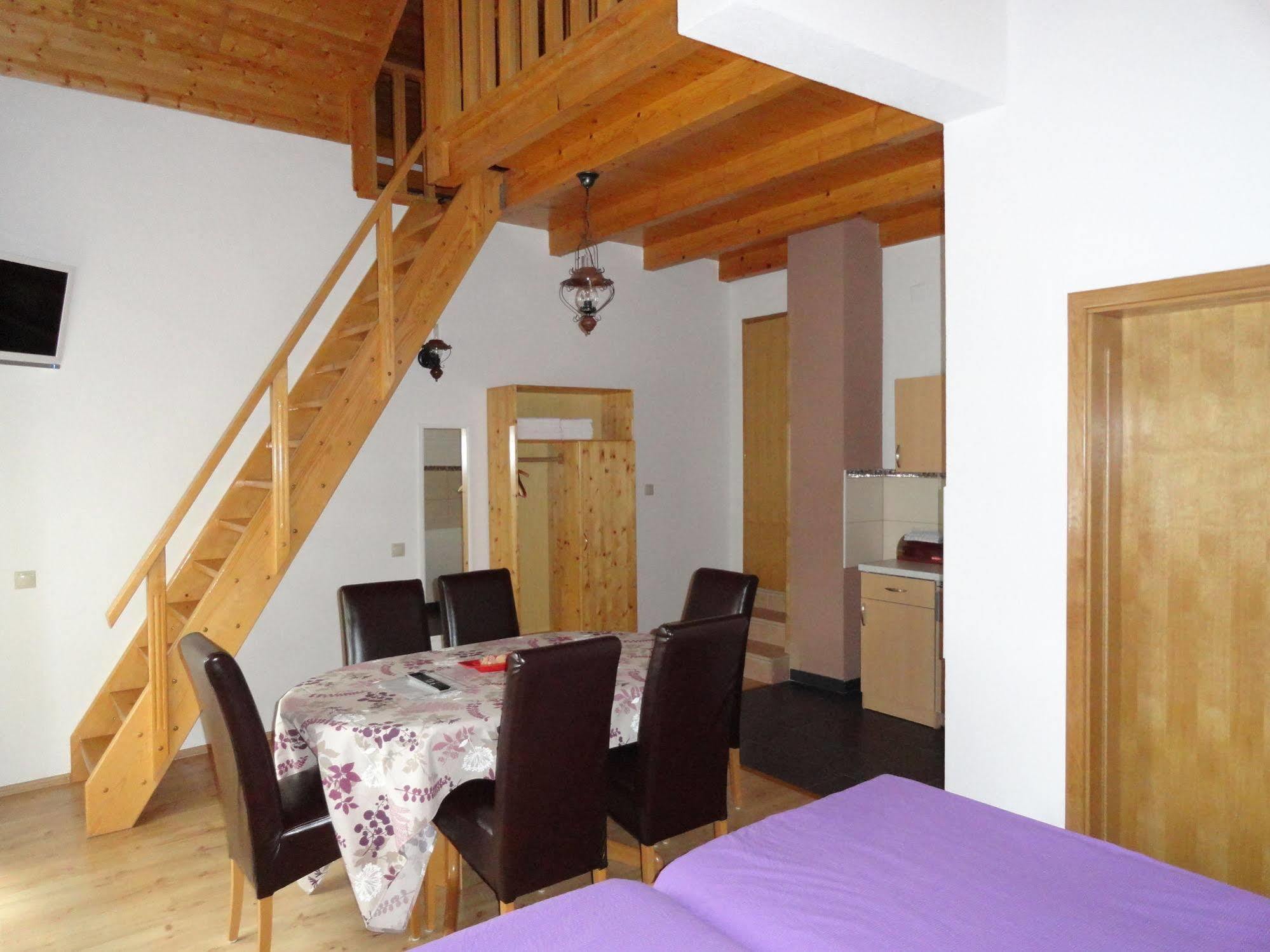 House Tina Hotel Grabovac  Ngoại thất bức ảnh